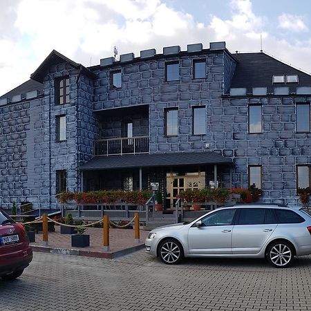 Hotel Camelot Тиса Экстерьер фото