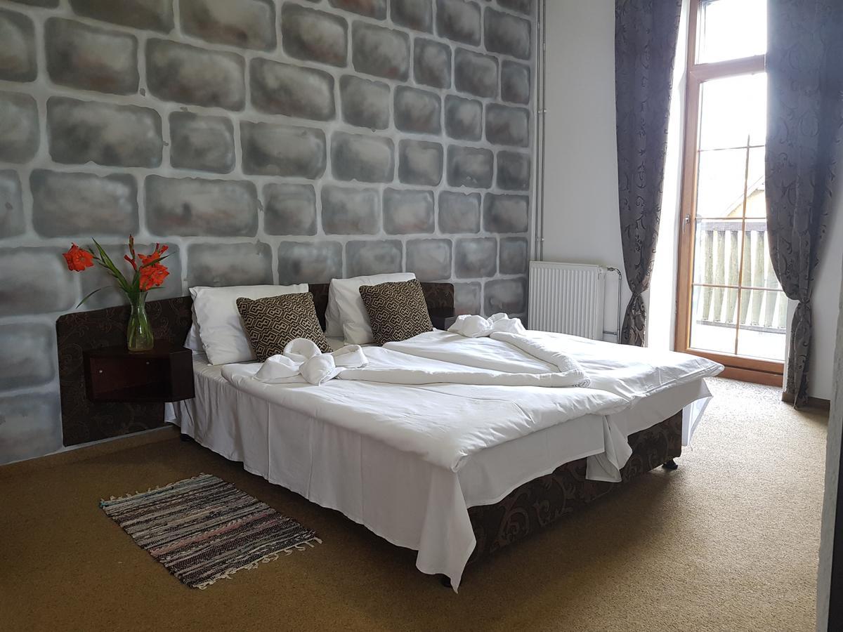 Hotel Camelot Тиса Экстерьер фото